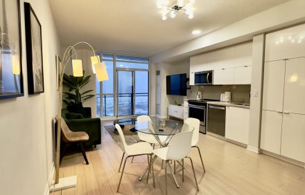 Entire Place Free Parking The Best Lakeview In The City