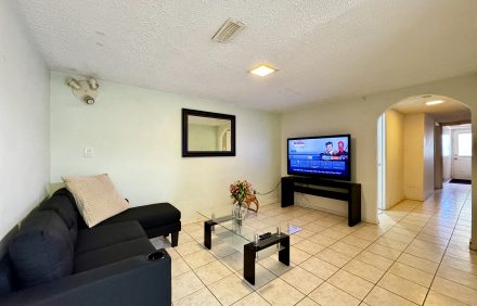 2 Bedroom Basement Near Seneca College