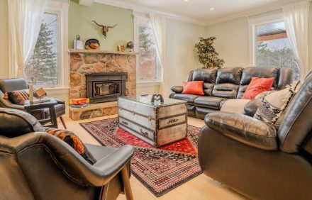 Texas Of The North l Hot Tub l Outdoor Pool